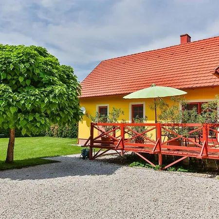 Sara-lux Apartment *