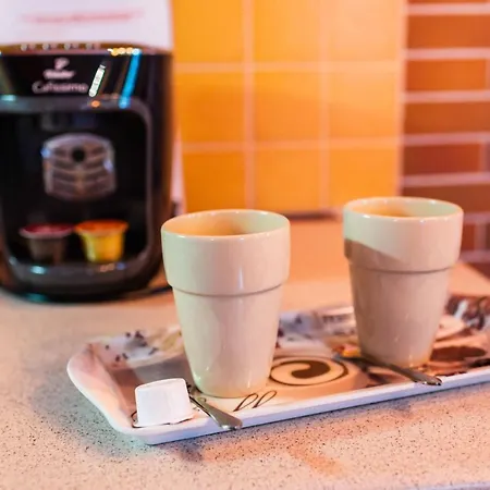 Sara-lux Apartment *